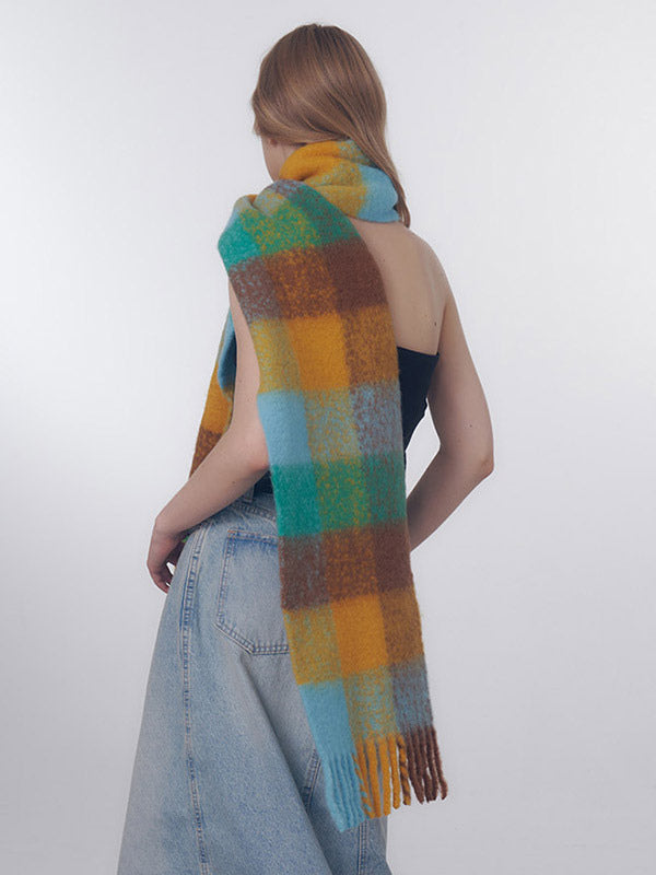 red scarf — view 7