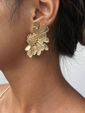 gold earrings — view 8