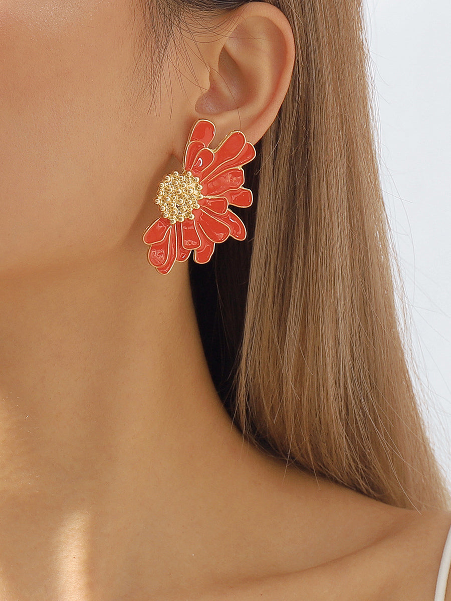 gold earrings — view 11