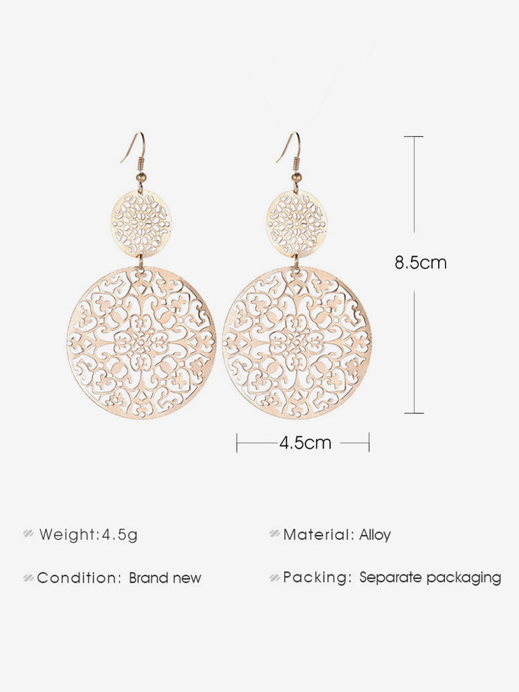 gold earrings — view 3