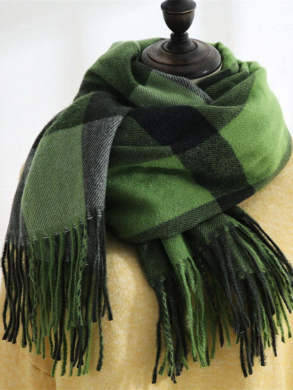 green scarf — view 3