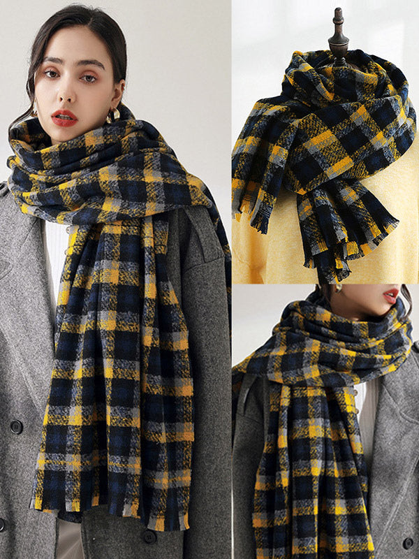 green scarf — view 1